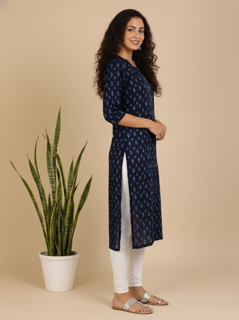 Aarvi Cotton Blend Blue Straight Kurta